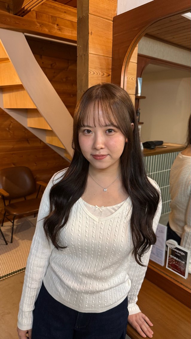 カラー DEPT 西川もかのヘアスタイル