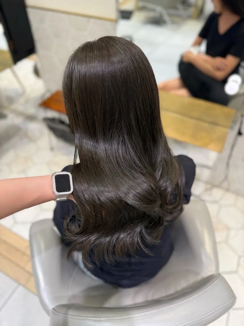 ロング ヘアカラー 𝐘𝐮𝐢 🤎 costesのヘアスタイル