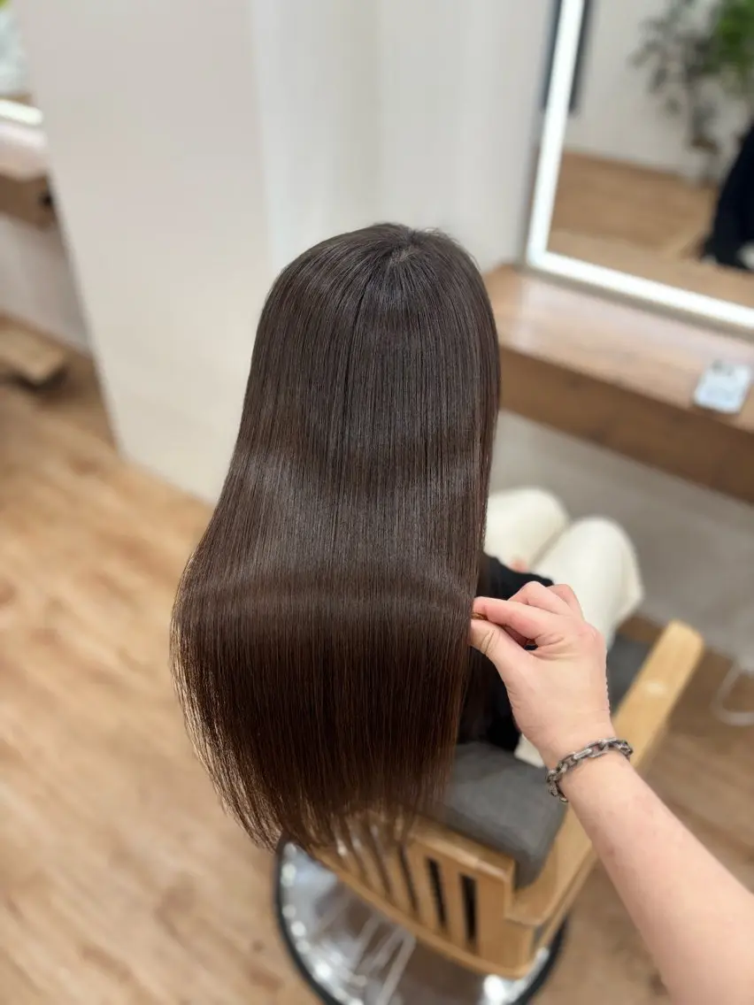 ロング カット ヘアカラー トリートメント little 小濱彰太のヘアスタイル
