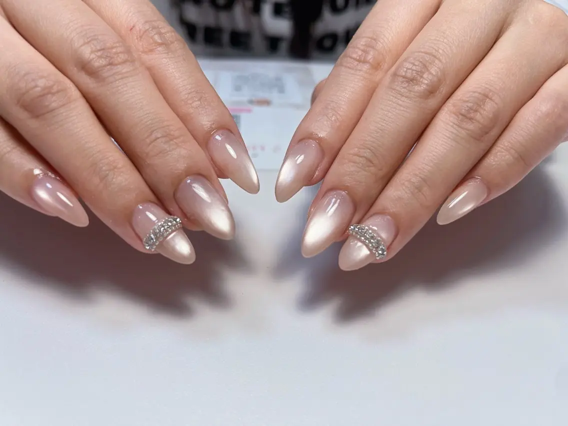 ネイル 成人式 フラッシュネイル フットネイル ジェルネイル 卒業式 心斎橋Mione nail salonのネイルデザイン