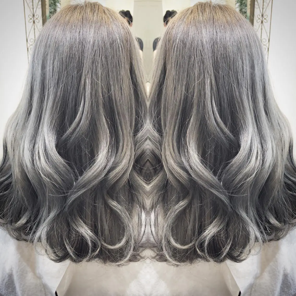 ロング カラー グレージュ 皆巳 達郎のヘアスタイル
