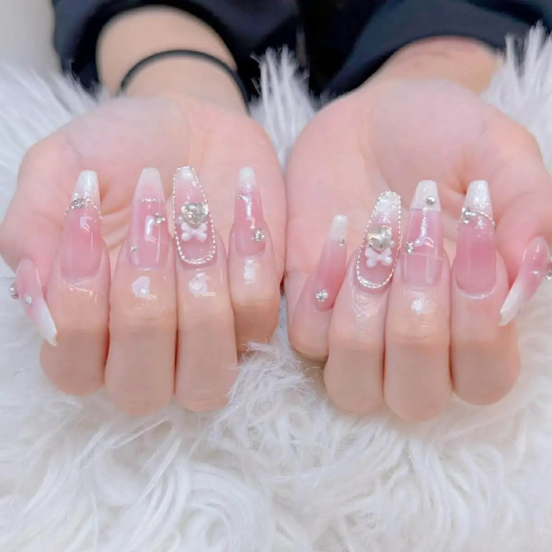 ネイル ハンドネイル ANH ゴテゴテネイルのネイルデザイン