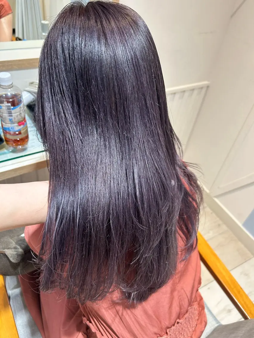 セミロング カラー ピンクカラー ピンクパープル パープルカラー 大川 夏実のヘアスタイル