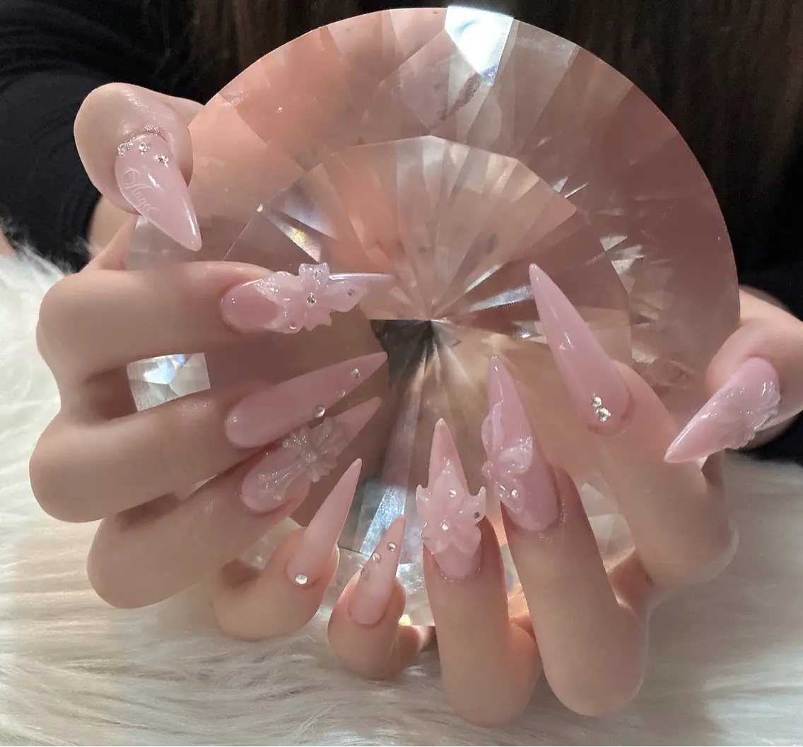 ネイル ハンドネイル LoaChaton kaeのネイルデザイン