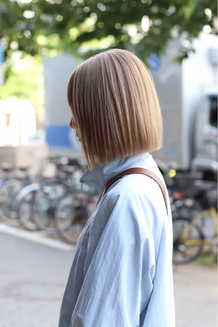 【ハイトーンメンテ専用】ブリーチリタッチ（根元1​〜​2cm）＋オンカラーの写真