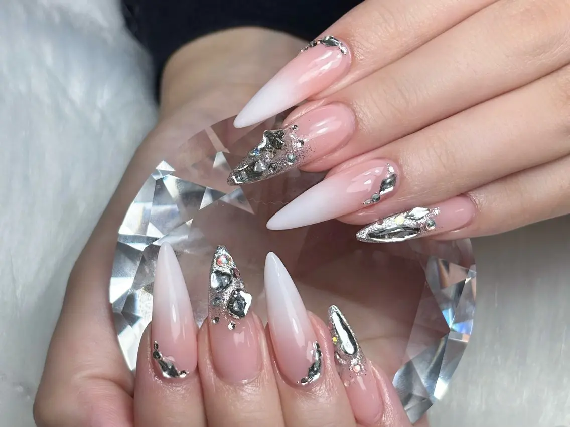 ネイル ジェルネイル ロングネイル マグネットネイル 持ち込み パラジェル ハンドネイル Sully Nail Labのネイルデザイン