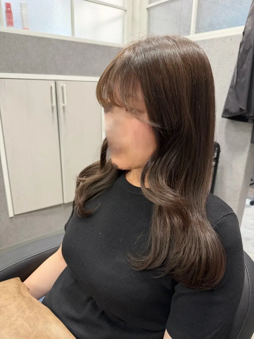 ロング カラー ヘアアレンジ ベージュカラー ブリーチ ブラウンカラー 透明感カラー ブリーチなしカラー カット ヘアカラー トリートメント ヘッドスパ 加藤 あおいのヘアスタイル