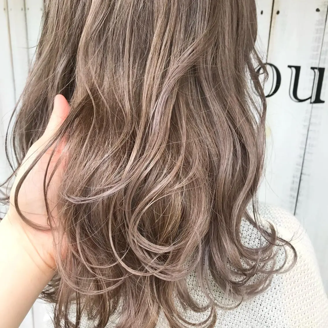 セミロング Eimi エイミのヘアスタイル