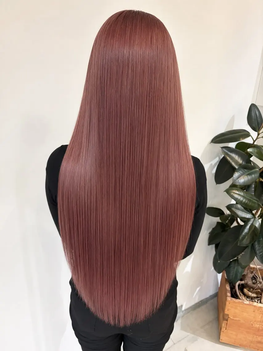 ロング カラー ベージュカラー ブリーチ ピンクカラー ピンクベージュ ヘアカラー トリートメント 塩崎 聖奈のヘアスタイル