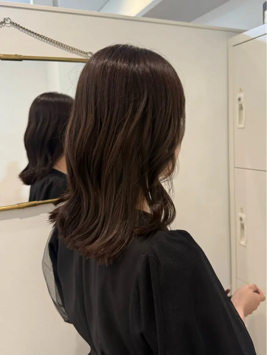 ミディアム カラー グレージュ カット ヘアカラー トリートメント yutaka/レイヤ ーカット/髪質改善のヘアスタイル