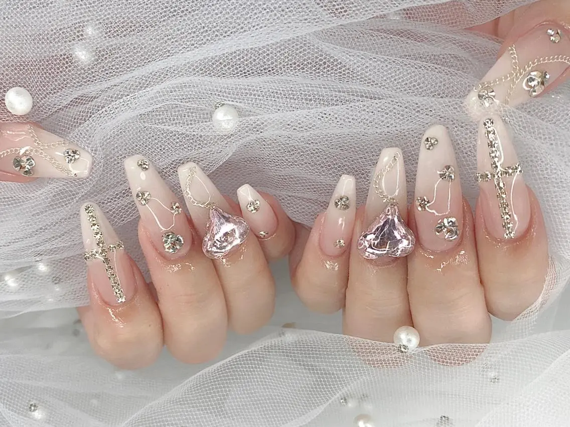 ネイル I-nailロング /ワンホン/キラキラのネイルデザイン