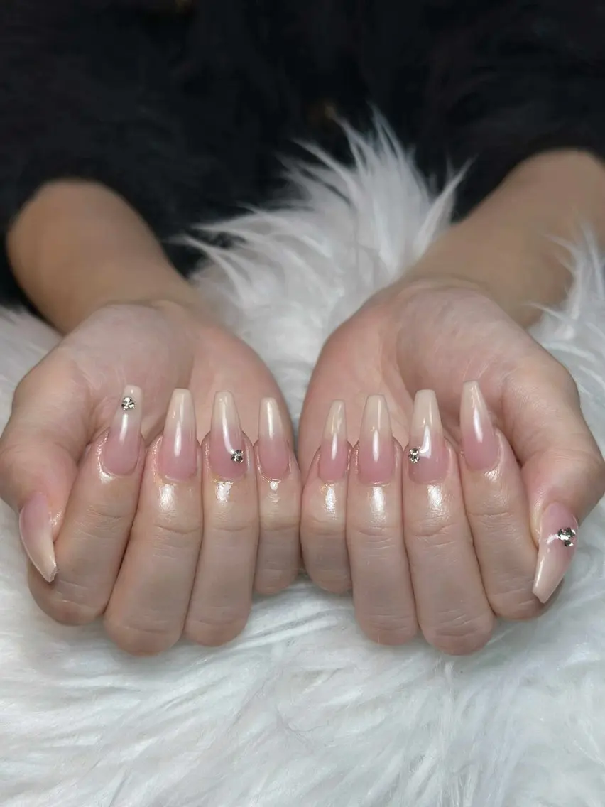 ネイル オーロラネイル ボルドー ブラウン 氷ネイル・うるうるネイル キラキラネイル ハンドネイル Julli NailStudioのネイルデザイン