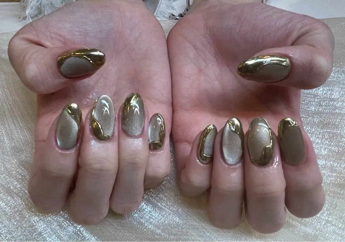 ネイル アートネイル 韓国ネイル 水色 ロングネイル マグネットネイル ハンドネイル ハンドケア NailDemure 【銀座店】のネイルデザイン