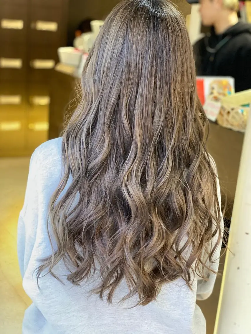 💫大人気💫人毛100%シールエクステ【90本】+全体カラー+トリートメントの写真