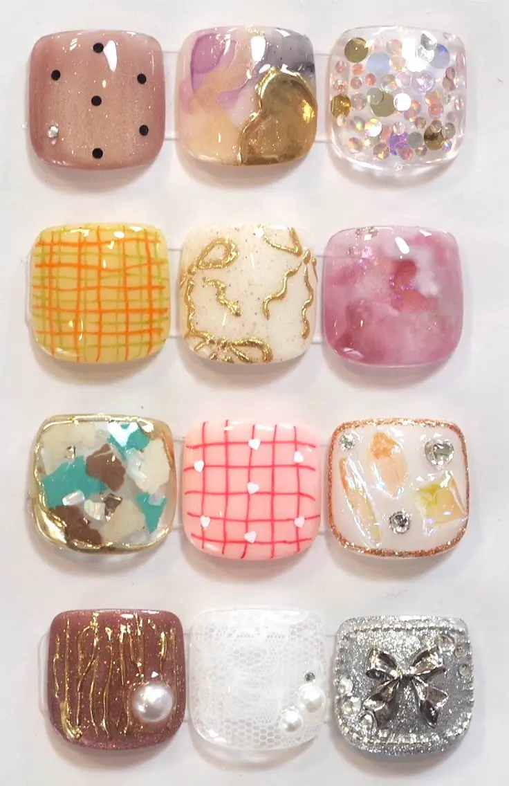 《フットネイル》2本アート（オフ込み）の写真