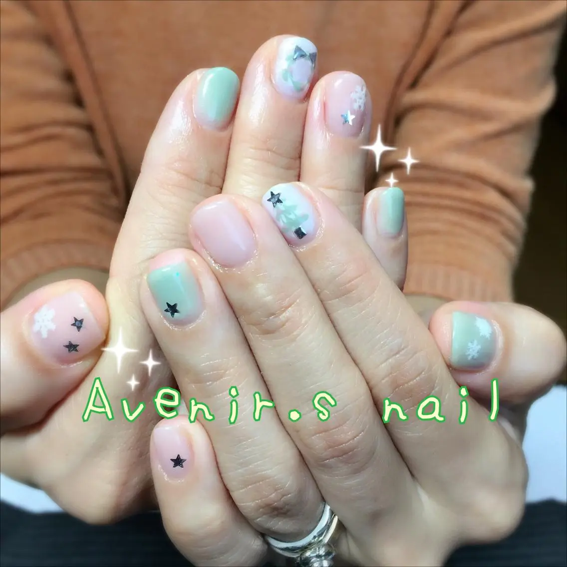 ネイル 冬ネイル クリスマス Home Salon Avenir.のネイルデザイン