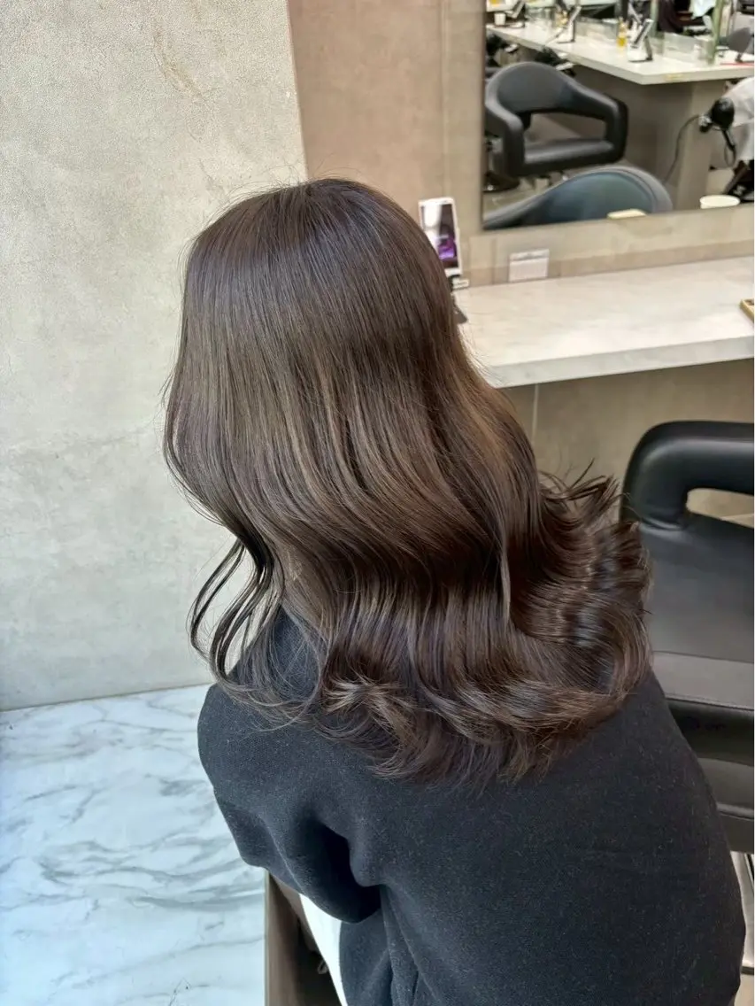 ロング カラー ヘアカラー トリートメント ヘッドスパ y2k✩︎⡱レイヤー ウルフ/オリーブ🍀のヘアスタイル