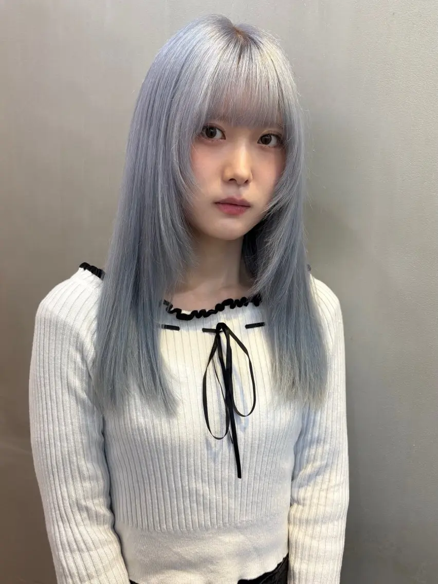 セミロング ヘアカラー ダブルカラー/寒色 カラー/リリカ🦕のヘアスタイル