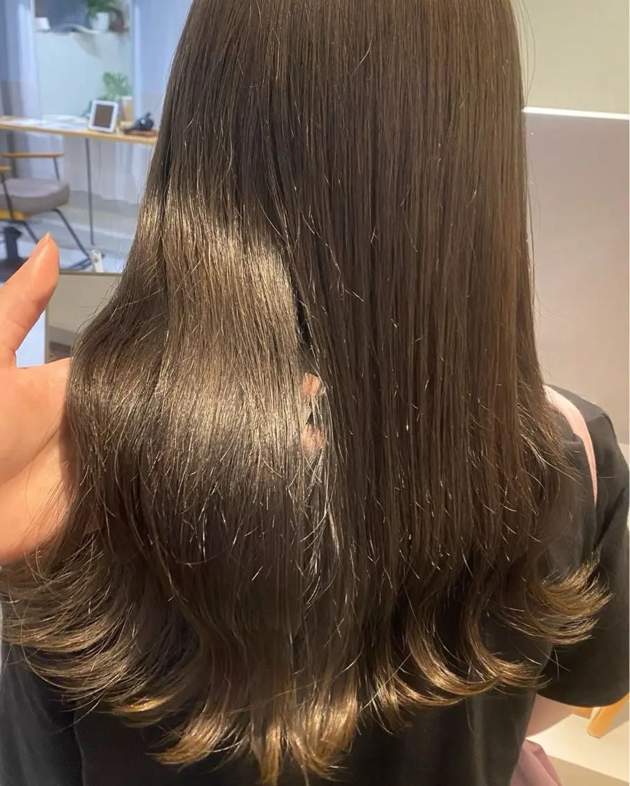 ロング ヘアカラー aimee 北垣 愛夏のヘアスタイル