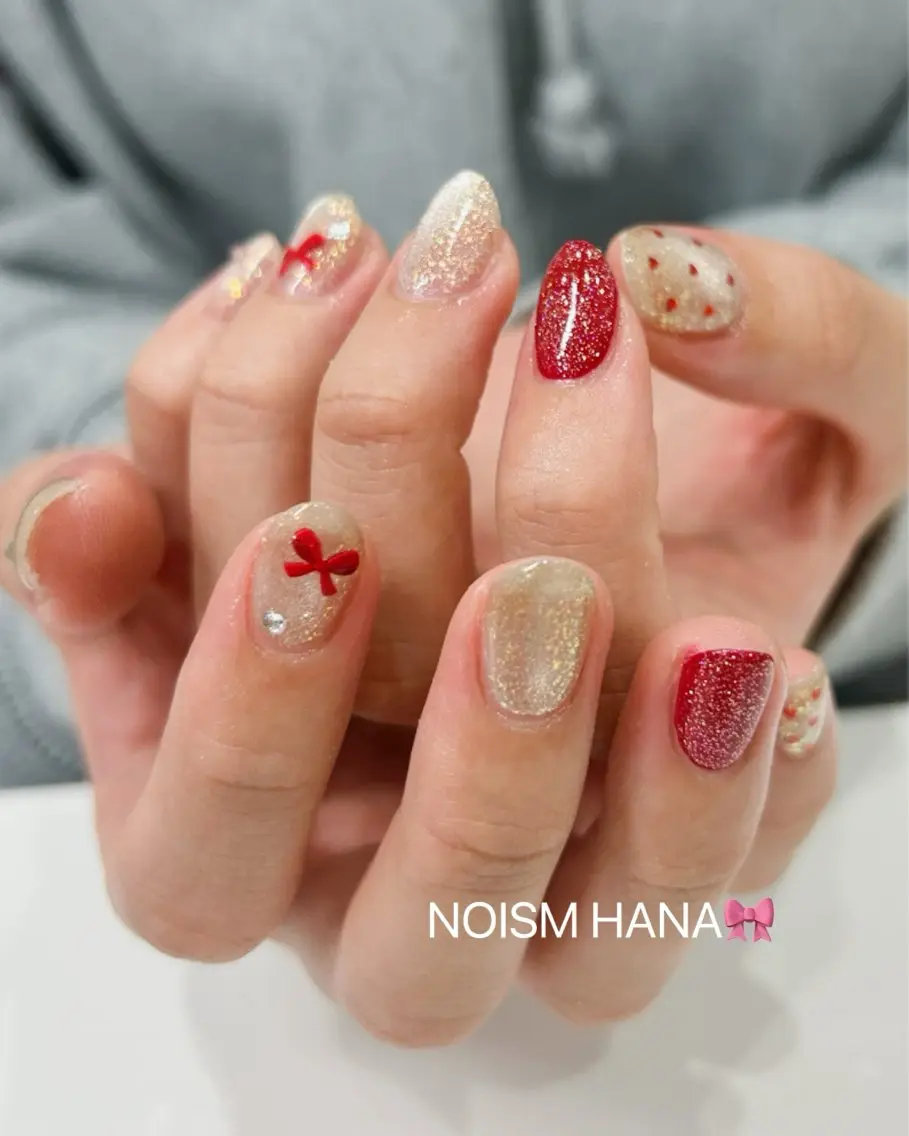 ネイル グラデーション キラキラネイル 韓国ネイル マグネットネイル ニュアンスネイル ハンドネイル 🎀大人nail /NOISMはな🎀のネイルデザイン