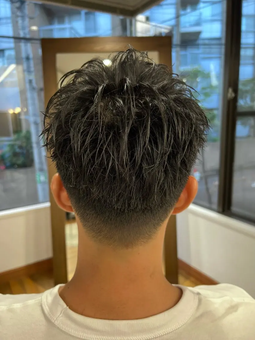 ショート メンズ カット メンズカット✂️ スキンフェード伊藤陸のヘアスタイル