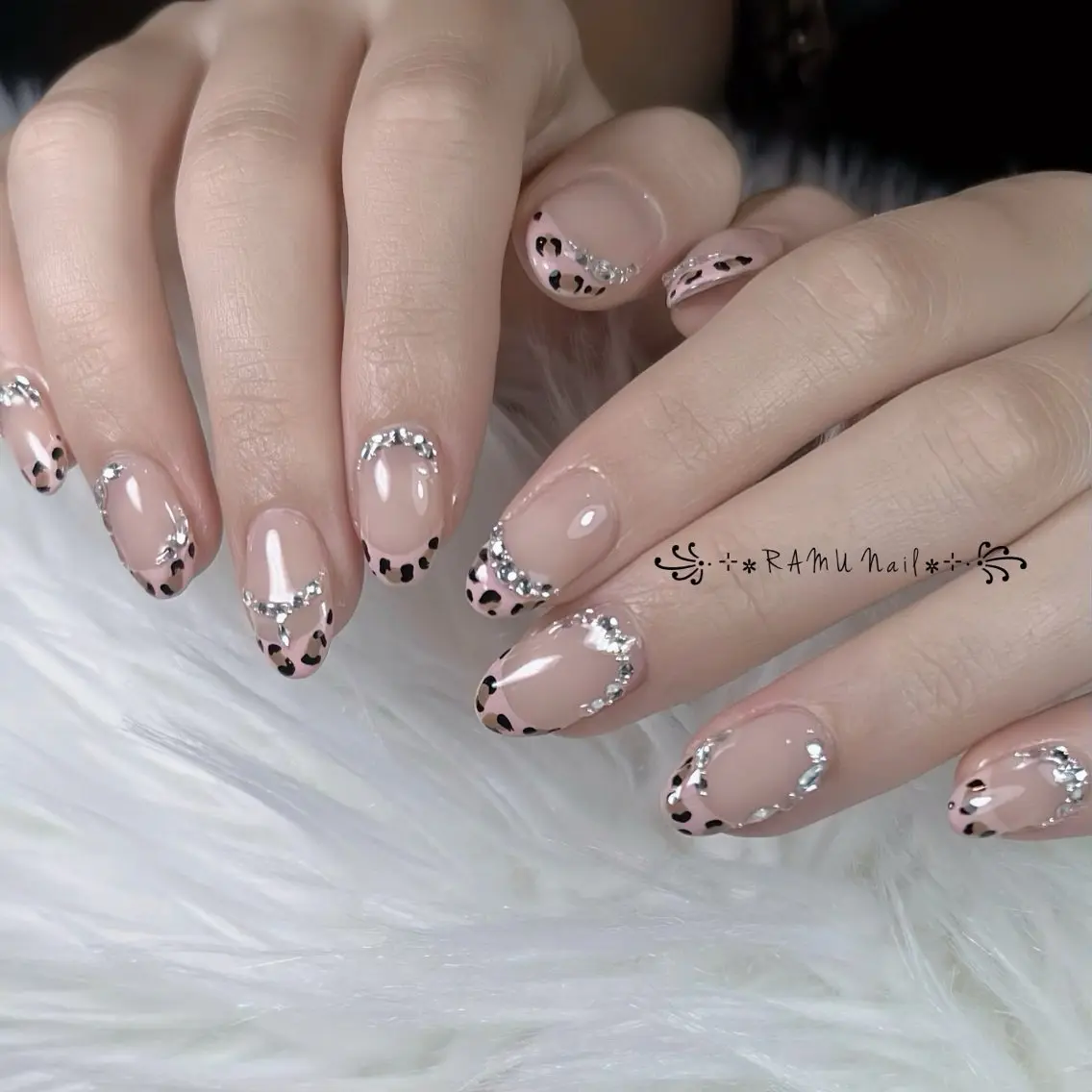 ネイル キラキラネイル マグネットネイル ミラーネイル ピンク ワンホンネイル ハンドネイル RAMU Nail 恵比寿店のネイルデザイン