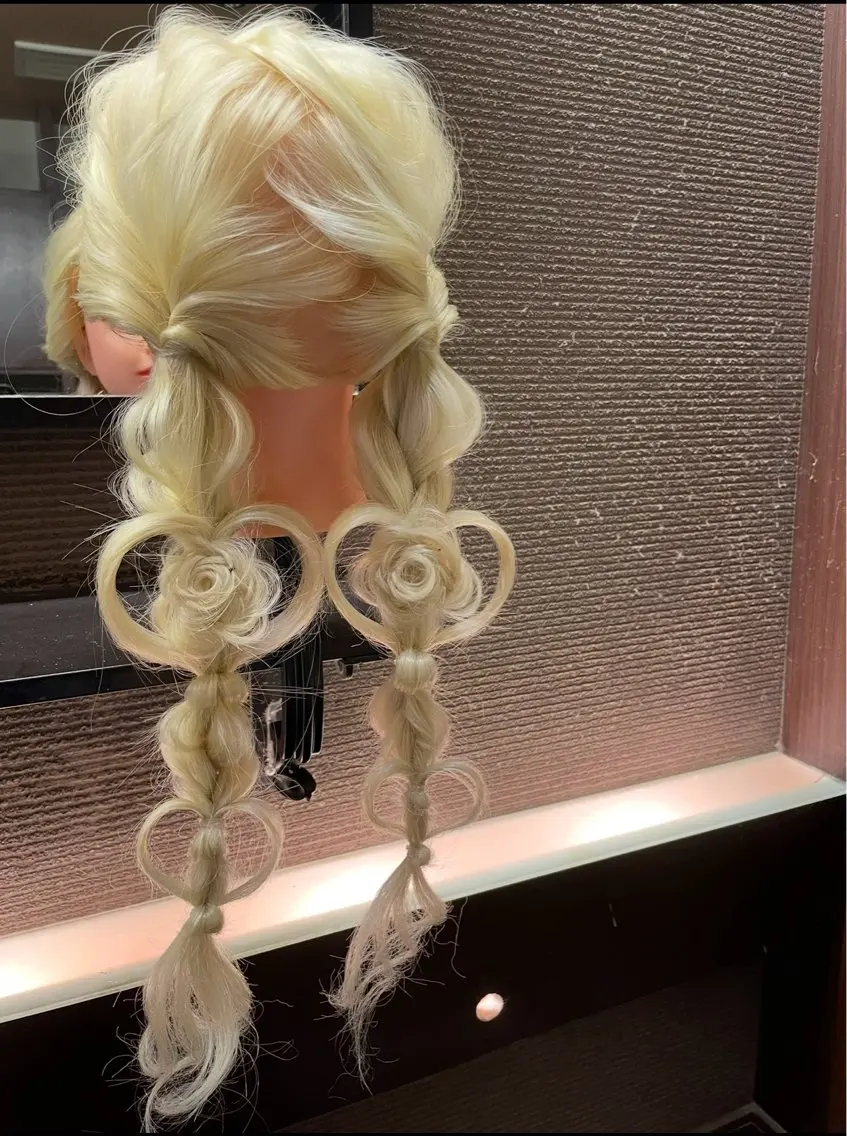 ロング ヘアアレンジ セット&メイク RICK trickのヘアスタイル