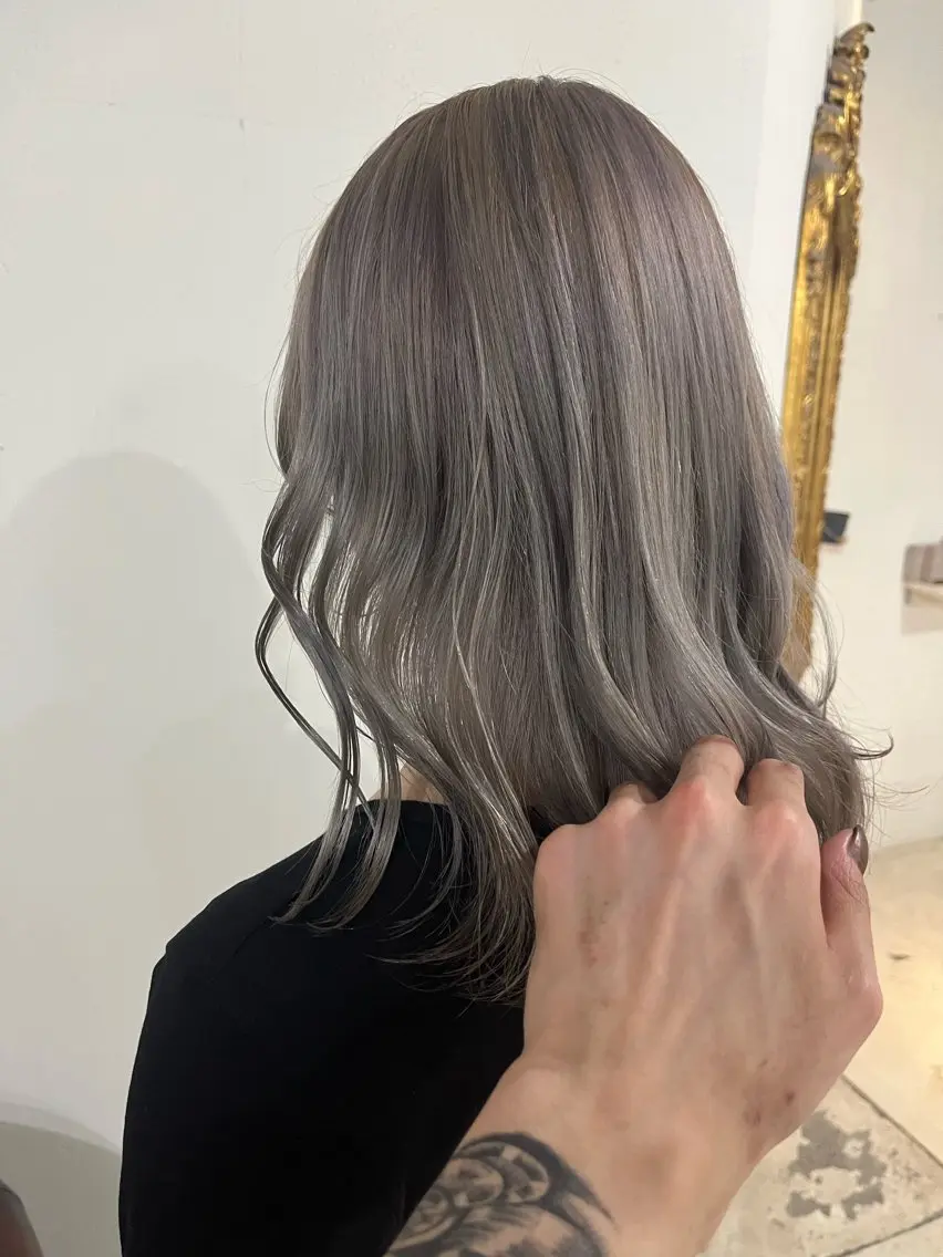 セミロング カラー カット ヘアカラー トリートメント 🩵DAICHI /デザイン特化🩵のヘアスタイル