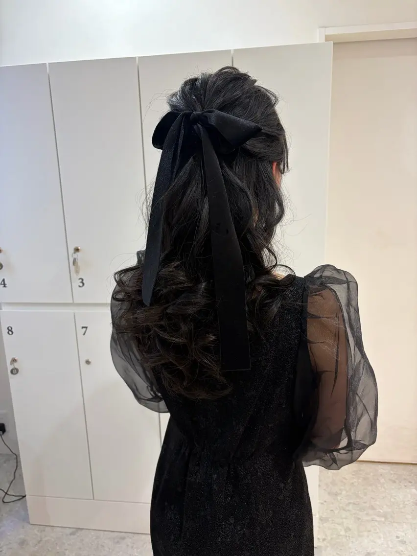セミロング ヘアアレンジ ヘアセット/レイヤー 縮毛矯正/はるか🎀のヘアスタイル
