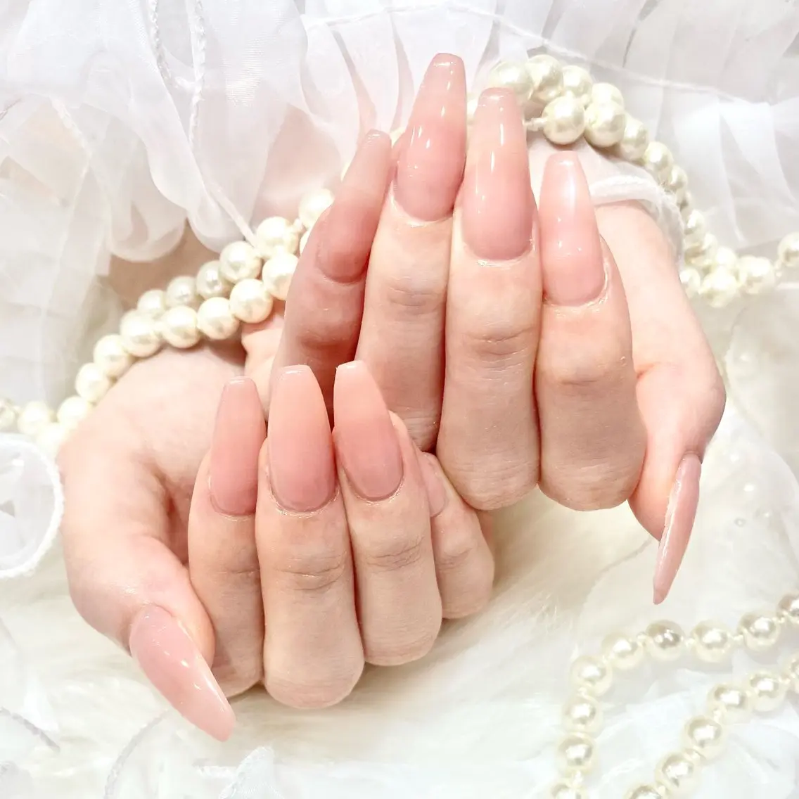 🎀半年記念限定価格🎀口コミ記入必須【HAND】オフなし⭐️チップ長さ出し10本+ワンカラーorラメグラの写真