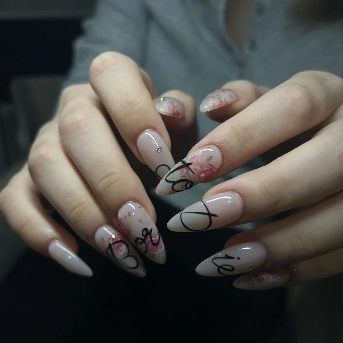 ネイル ハンドネイル IROHA nail Ami🐊🎀のネイルデザイン