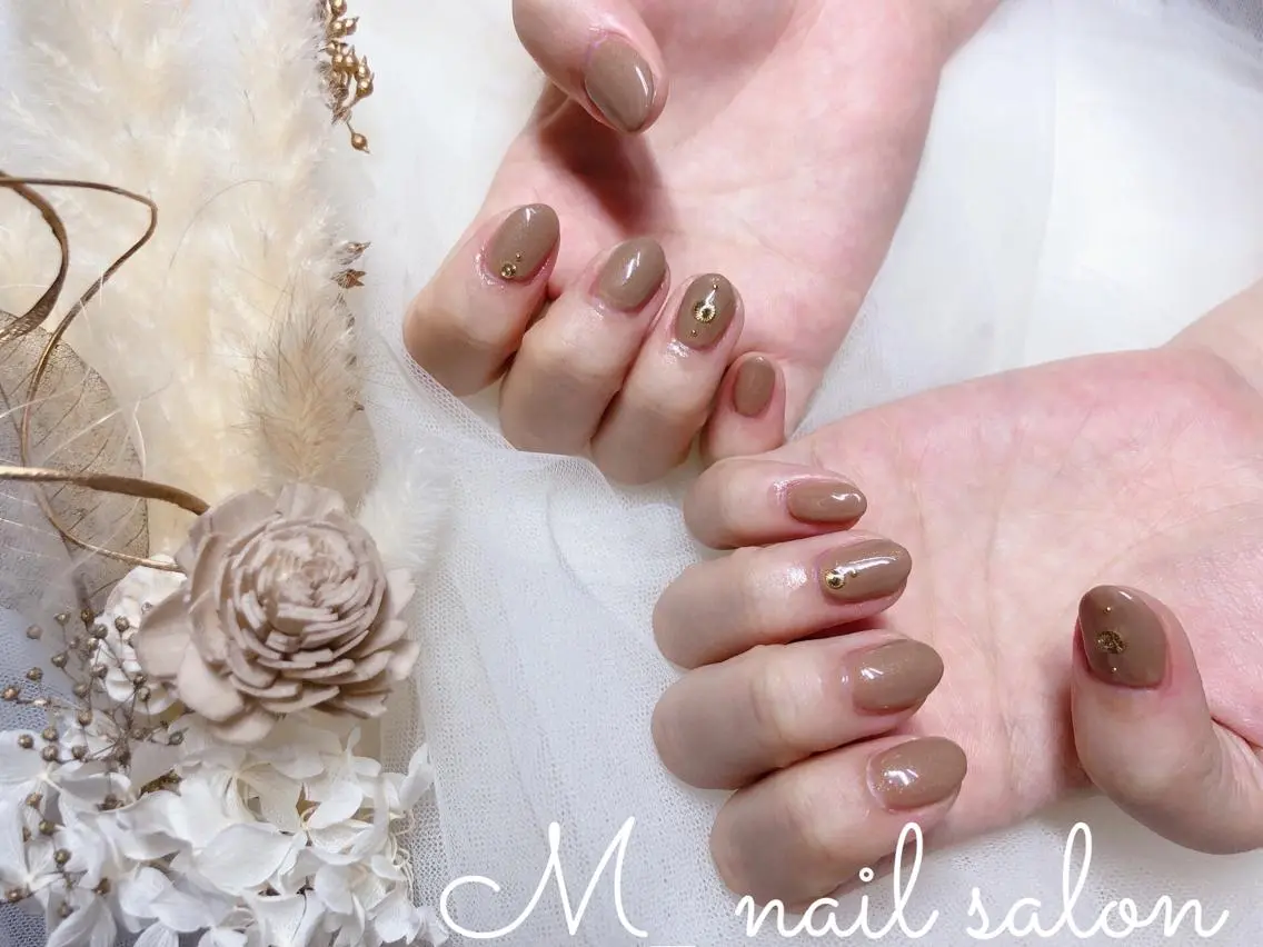 ネイル ワンカラーネイル M_ nail salonのネイルデザイン