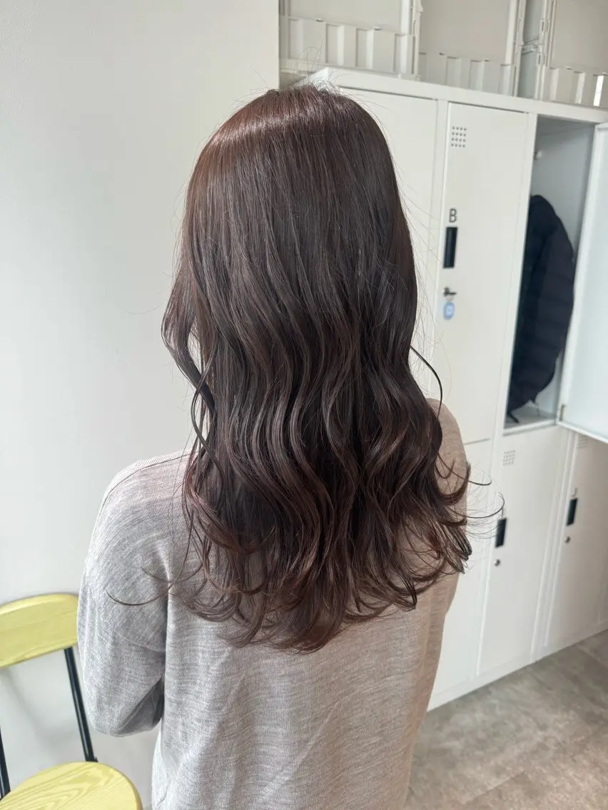 ロング カラー 透明感カラー グレージュ オスズ 🎀´-のヘアスタイル