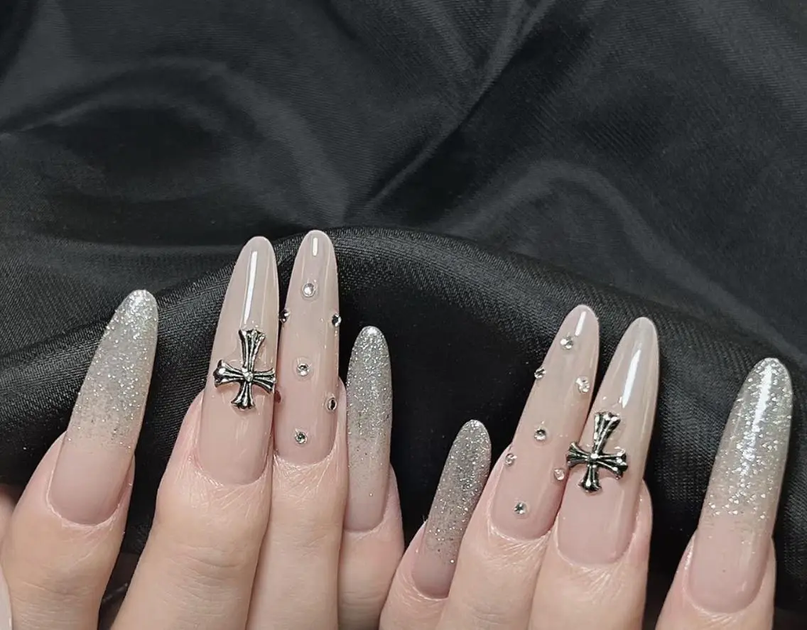 ネイル ハンドネイル ハンドケア 🍑 momo_nailのネイルデザイン