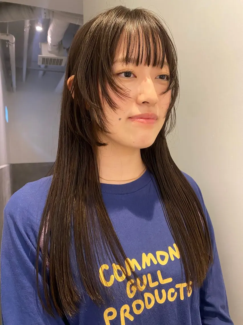 ミディアム カラー ブラウンカラー 透明感カラー オリーブブラウン レイヤーカット 永田 愛莉のヘアスタイル