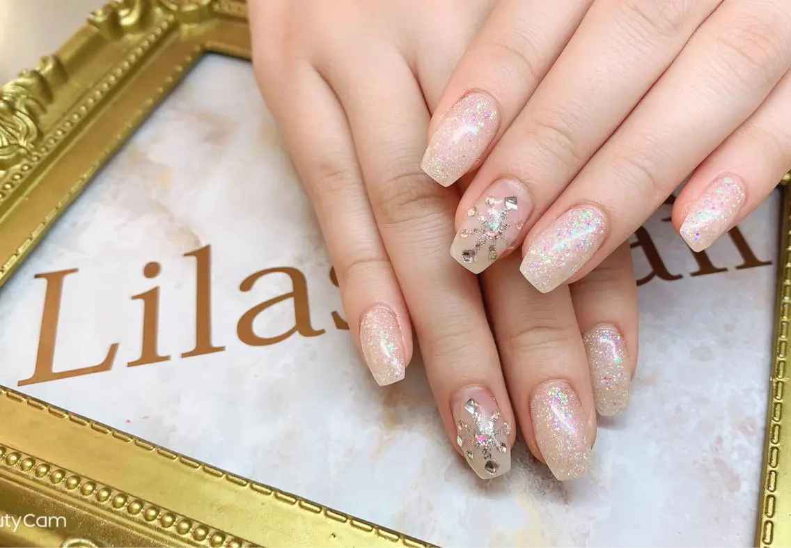 ネイル オーロラネイル クリアネイル ジェルネイル 卒業式 ハードジェル Lilas Nailのネイルデザイン