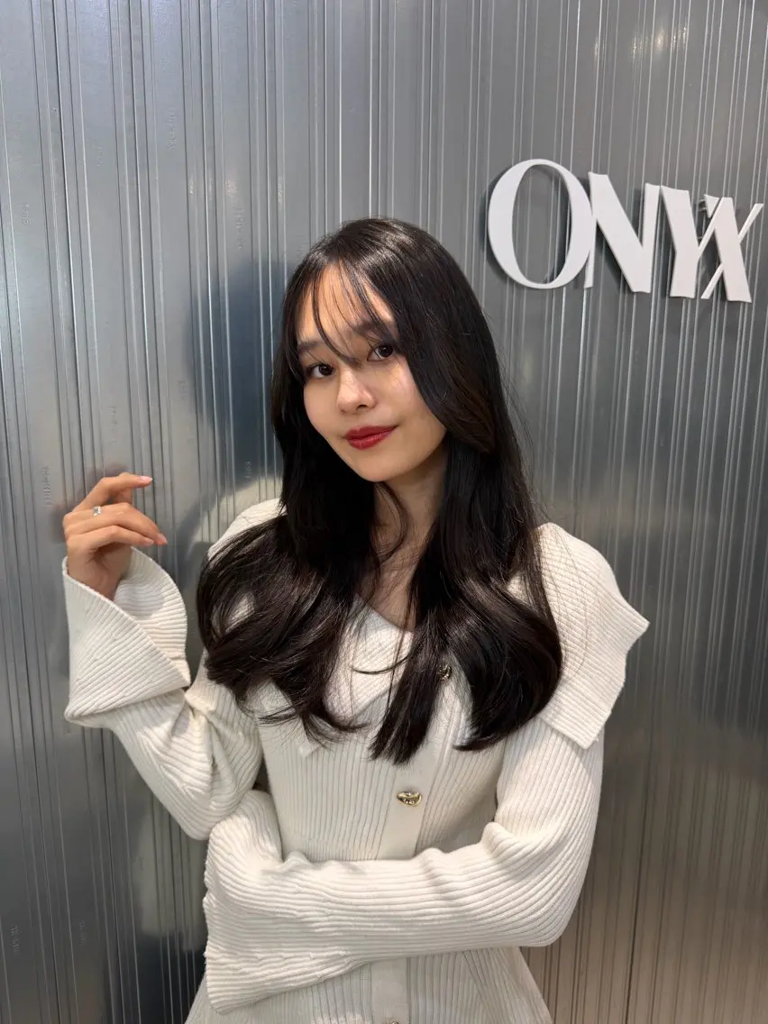 ロング カラー ベージュカラー ブラウンカラー 透明感カラー グレージュ オリーブベージュ ヘアカラー リョウマ/韓国風 /艶髪/ヨシンモリのヘアスタイル