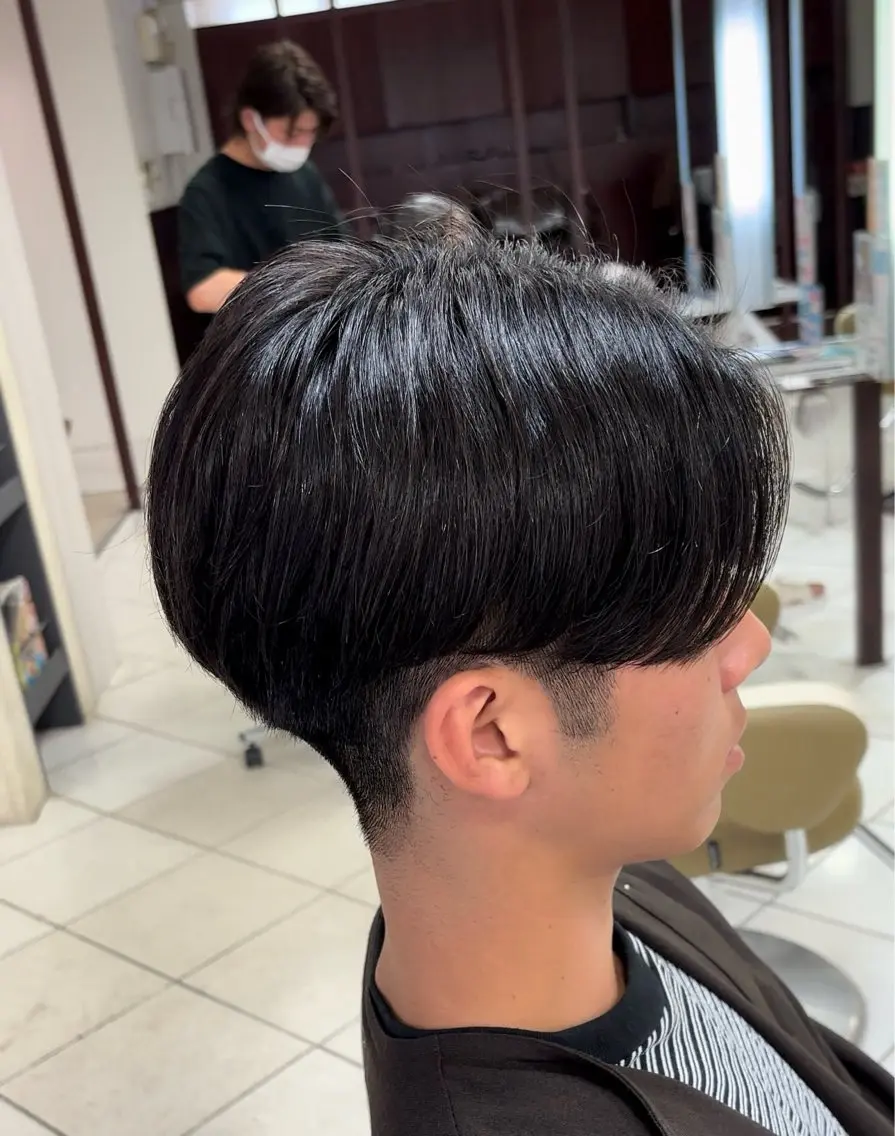 ショート パーマ メンズ センターパート メンズパーマ ダメージレス縮毛矯正 メンズも歓迎 細谷のヘアスタイル