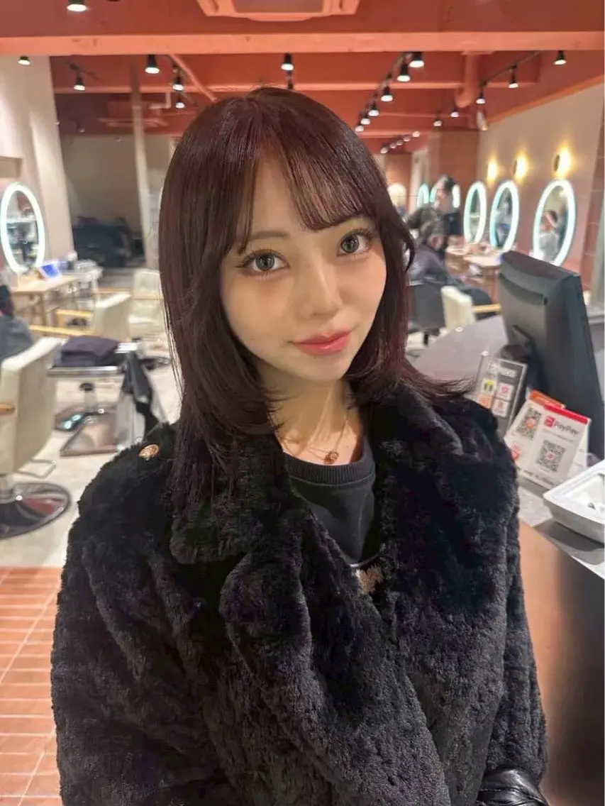 セミロング ヘアカラー トリートメント 🎀暖色カラー/ HANA🎀のヘアスタイル