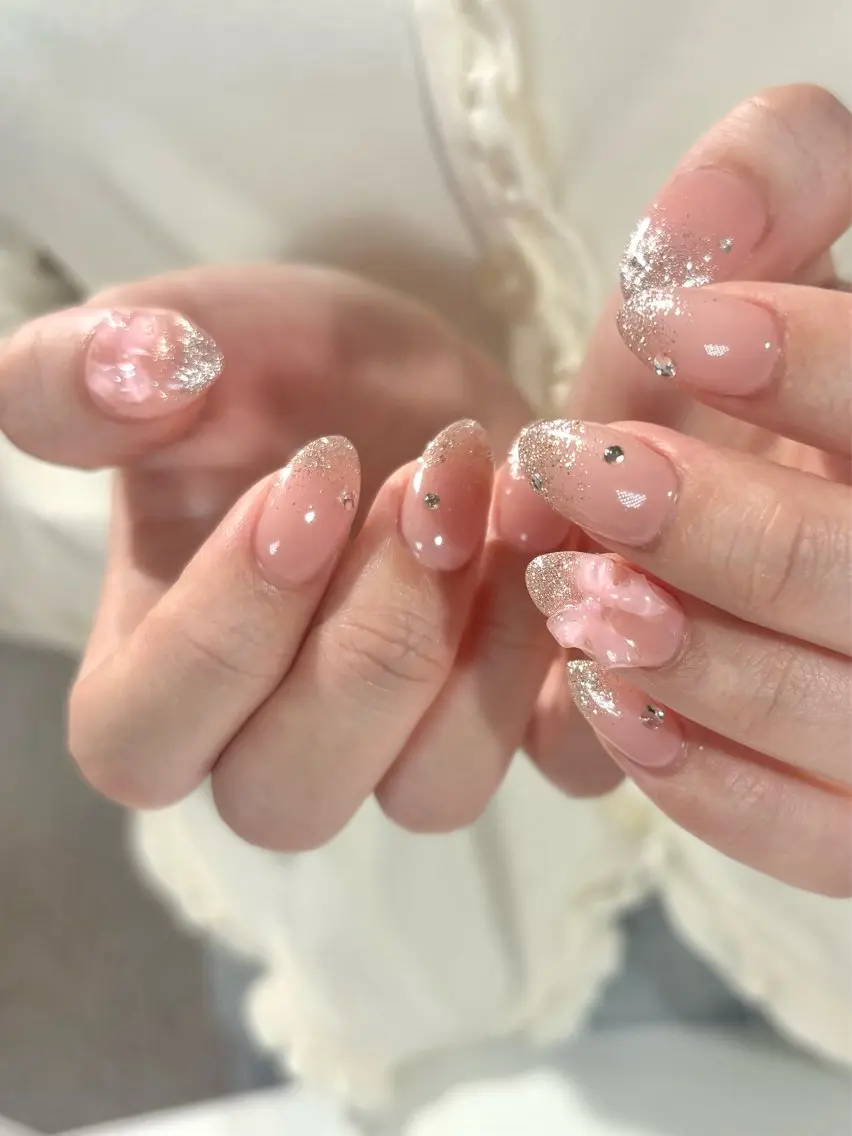 ネイル ハンドネイル émure. パラジェル認定サロンのネイルデザイン
