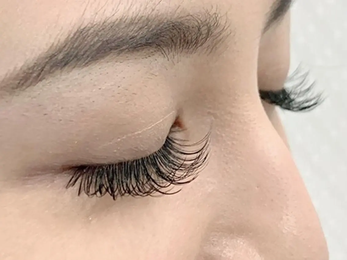 マツエク・マツパ 🔰Eye Risの眉毛・アイブロウイメージ