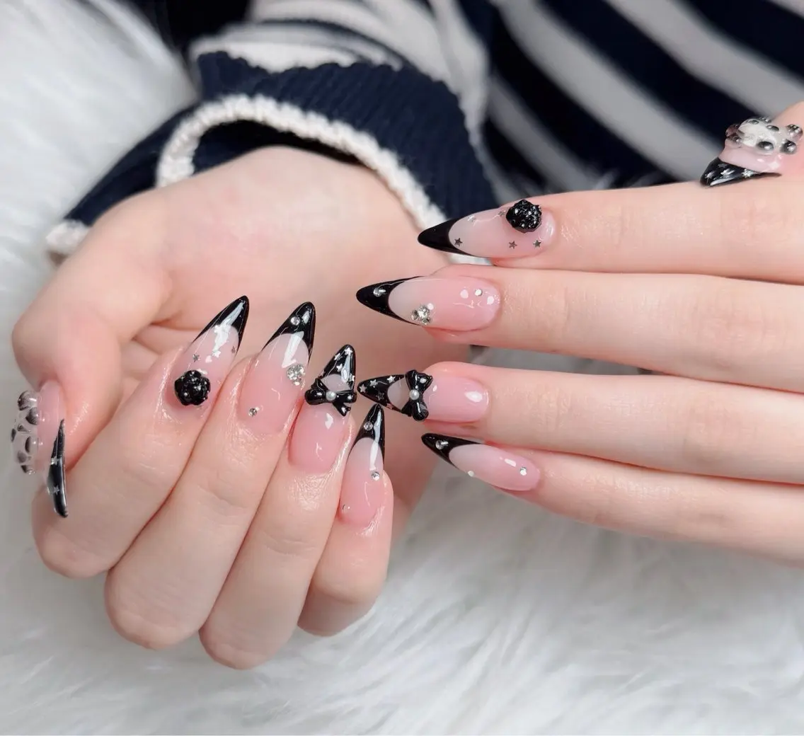 ネイル アートネイル フレンチネイル ジェルネイル 韓国ネイル マグネットネイル ハンドネイル Lenie Nail Okuboのネイルデザイン