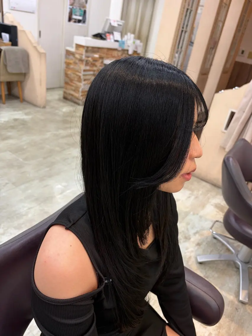ロング サイトウ タクトのヘアスタイル