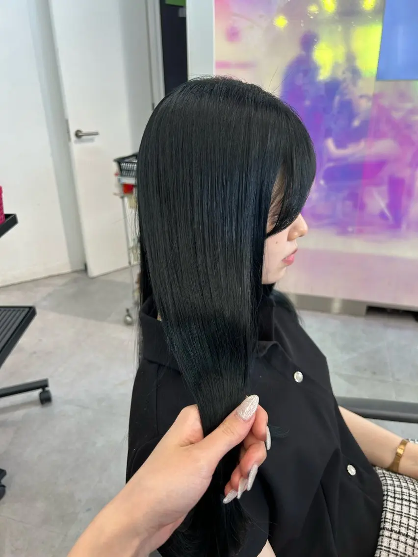 ロング カラー カット ヘアカラー トリートメント 🤍韓国うる艶カラー YUKI🤍のヘアスタイル