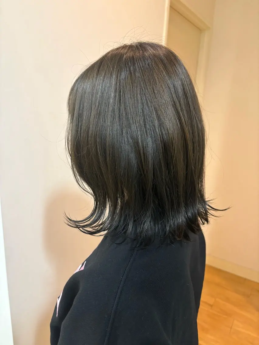 ミディアム カラー 透明感カラー グレージュ オリーブグレージュ オリーブグレー 水江 基のヘアスタイル