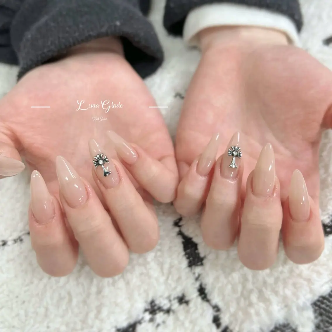 ネイル ハンドネイル Luna Gladeのネイルデザイン