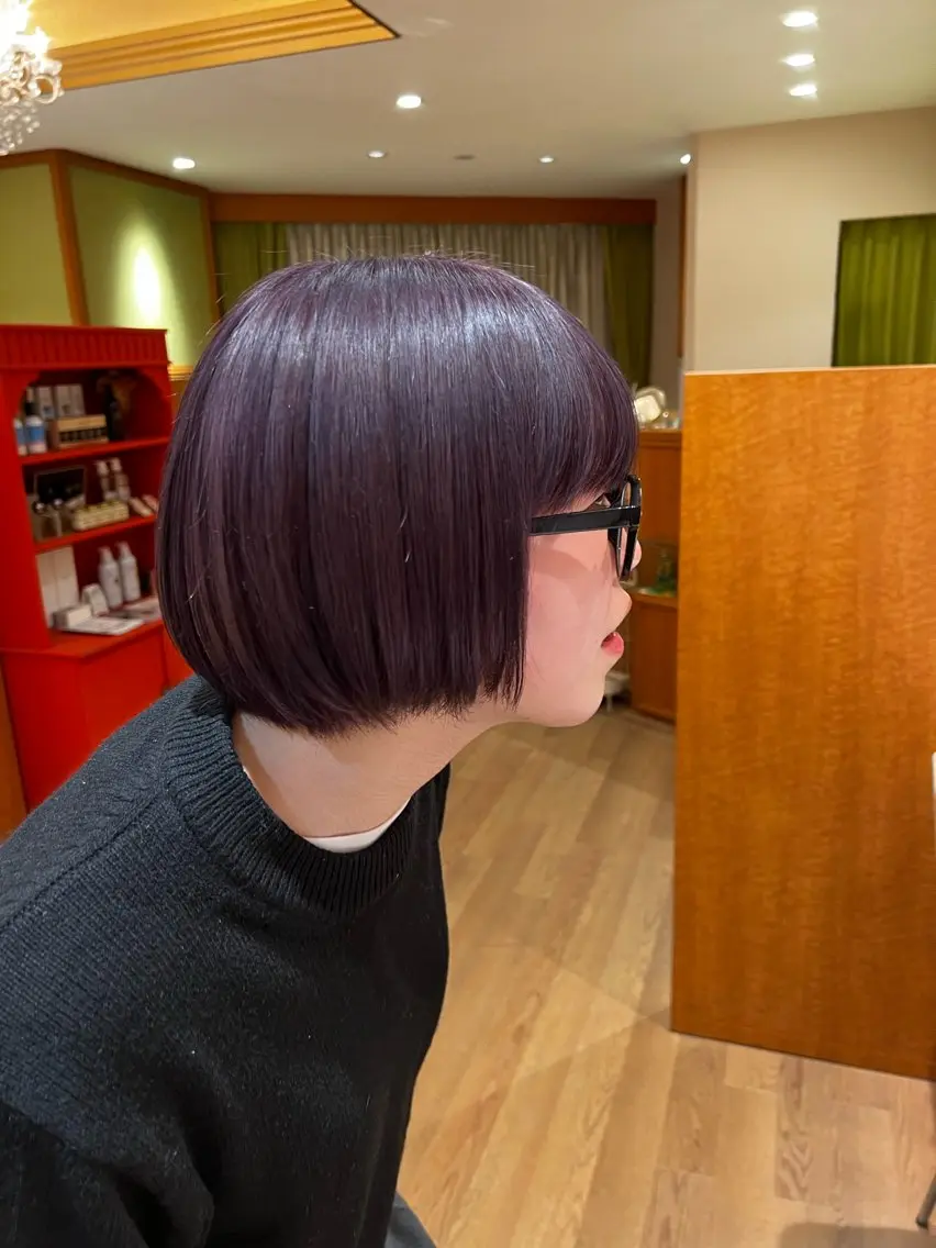 ショート カラー シルバー ヘアカラー トリートメント Lita KANAのヘアスタイル