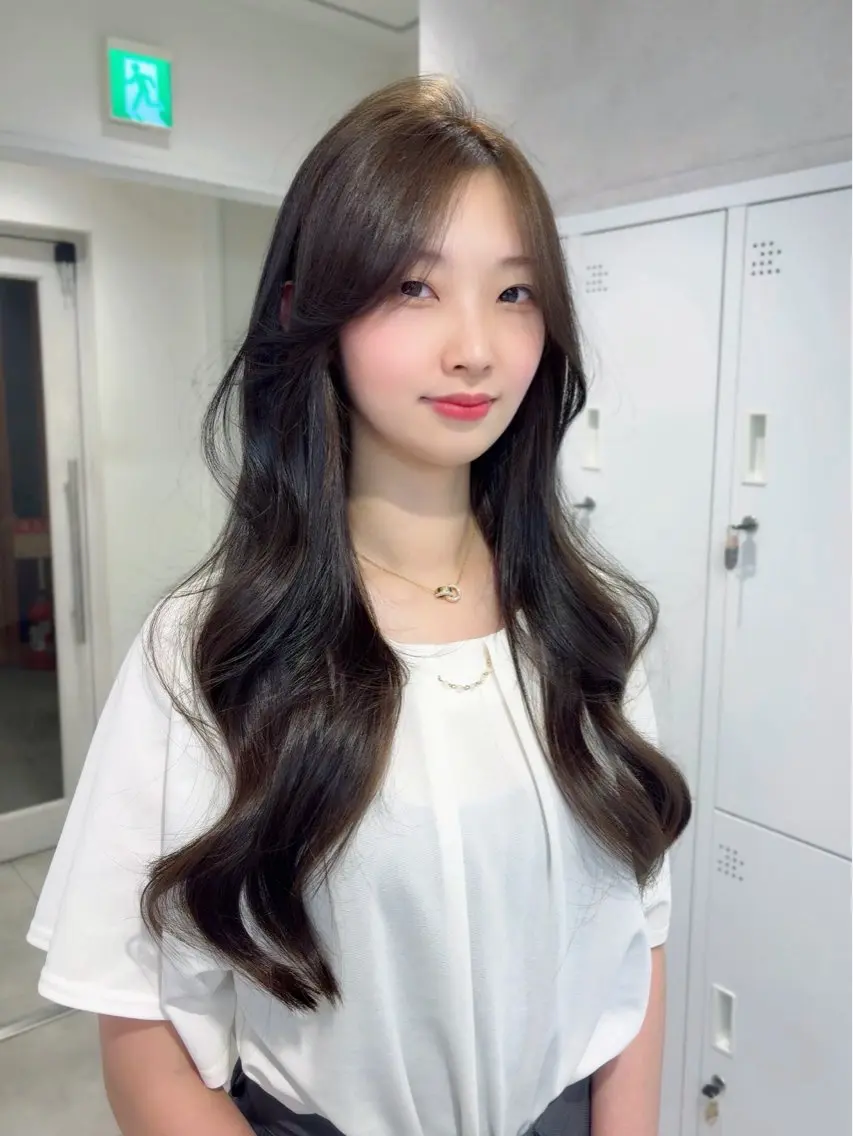 ロング カラー ヘアアレンジ ベージュカラー オリーブベージュ ヘアカラー 似合わせヘア/ 渋谷/Ayaka🎀のヘアスタイル