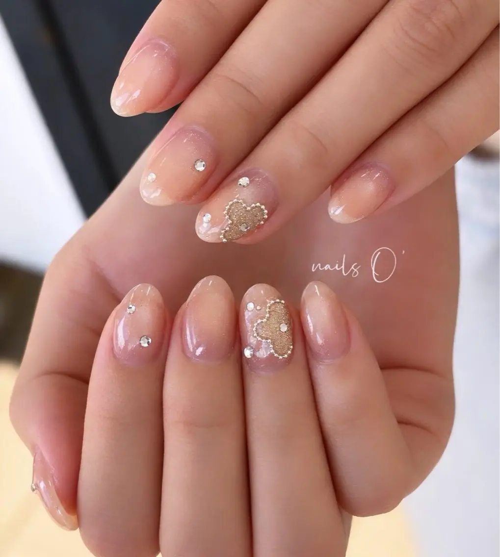 ネイル 大人可愛いネイル🎗 Hinaのネイルデザイン