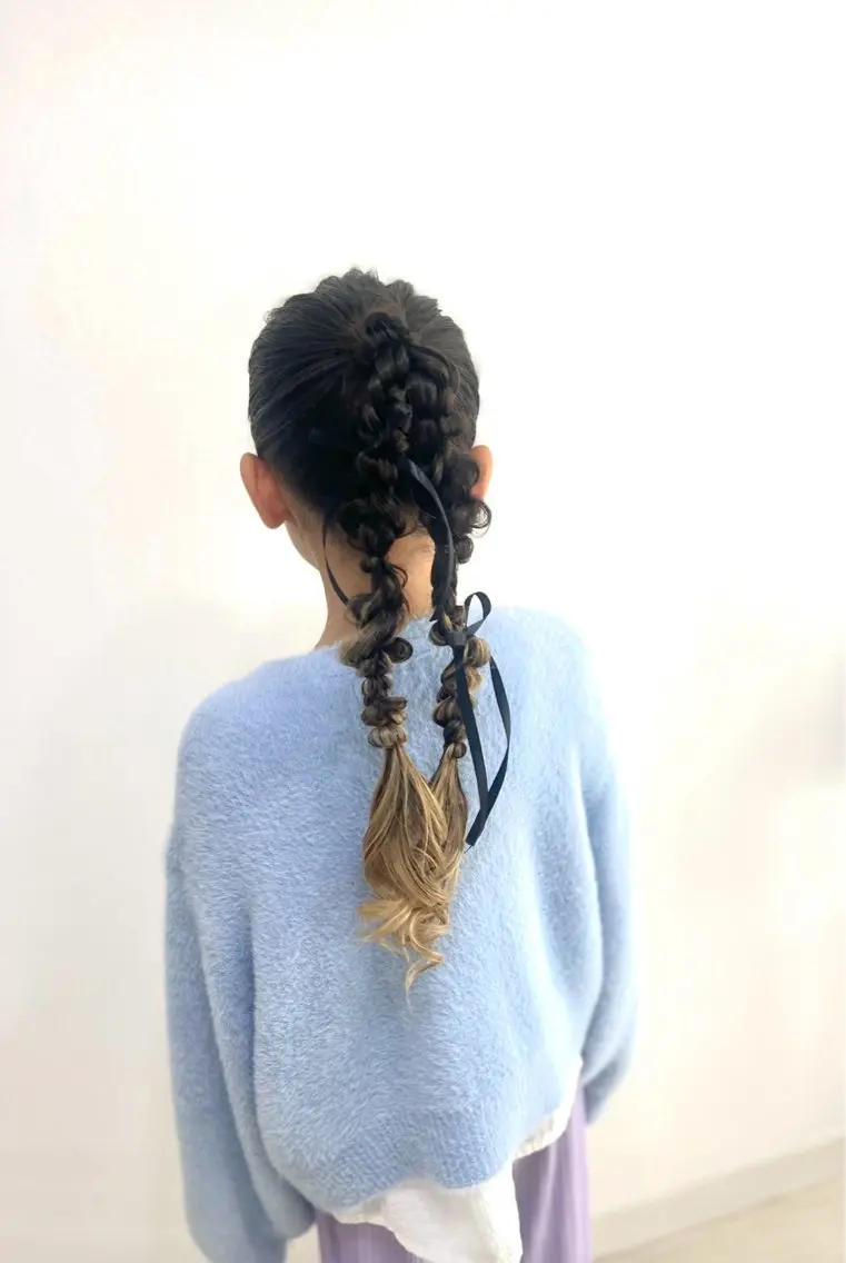 お子様ヘアセットの写真